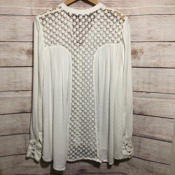 Free People ‘The Best’ Eyelet Button Down Shirt - Picture 4 of 5